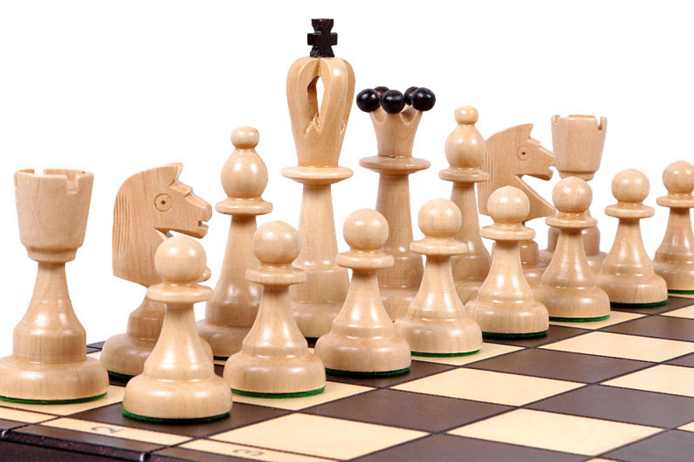 Juego de Ajedrez Virtus – Tablero Plegable de Madera 100 mm